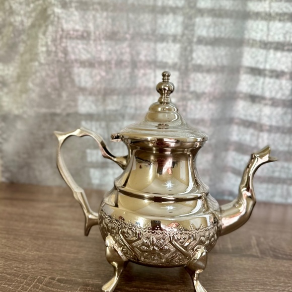 Brand New Moroccan Large Tea Pot Handmade. Silver Made In Morocco Fez. 5 cups - Picture 8 of 9